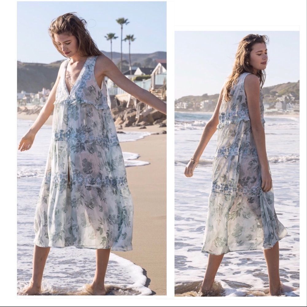 𝅺BOHO Floral Print Dress